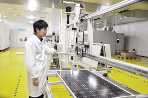 破解电池高效转化难题 高艳涛组建企业研发中心,主导高效太阳能电池的开发