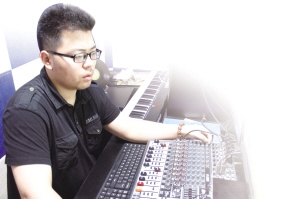 小伙梦想录制“太仓好声音”
