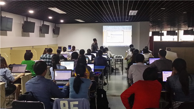 2015年首场针对职场实际应用的公开课在南洋招聘市场成功举办