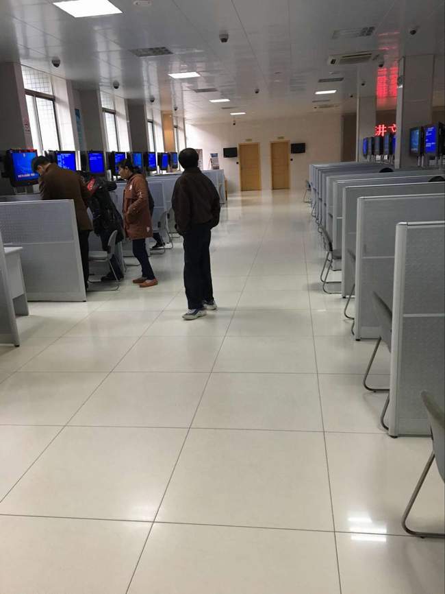 临近年末,太仓求职招聘市场进入淡季,网上求职依然红火