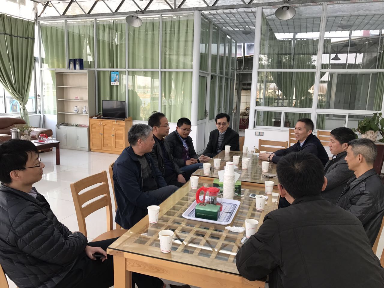 民革太仓市委政协民革界别组委员调研我市村级经济发展情况