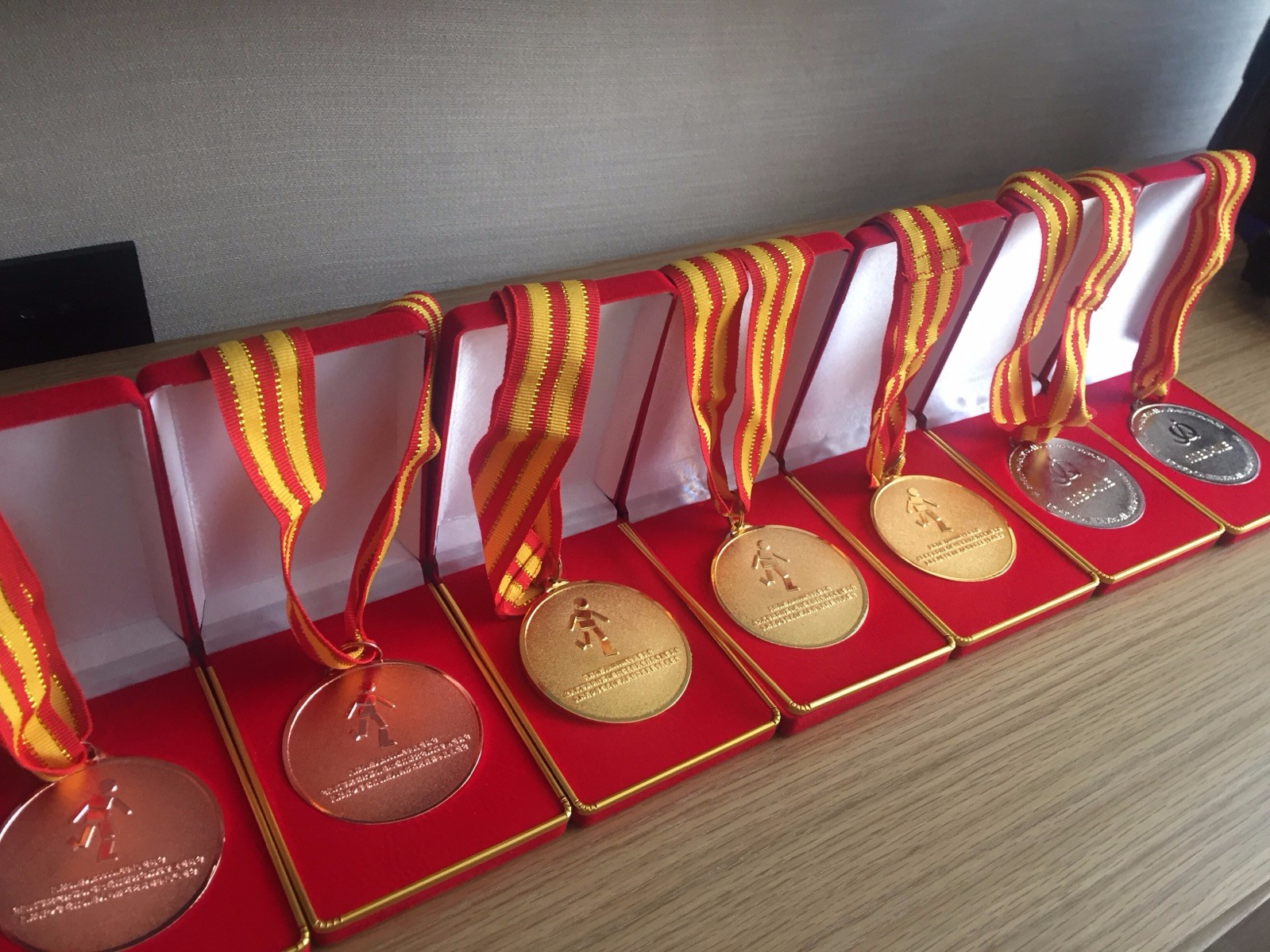 1501054839_0金牌.jpg 1501054839_0金牌.jpg