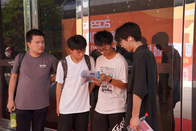 火热，2023太仓夏季毕业生招聘会圆满落幕，网上专场继续