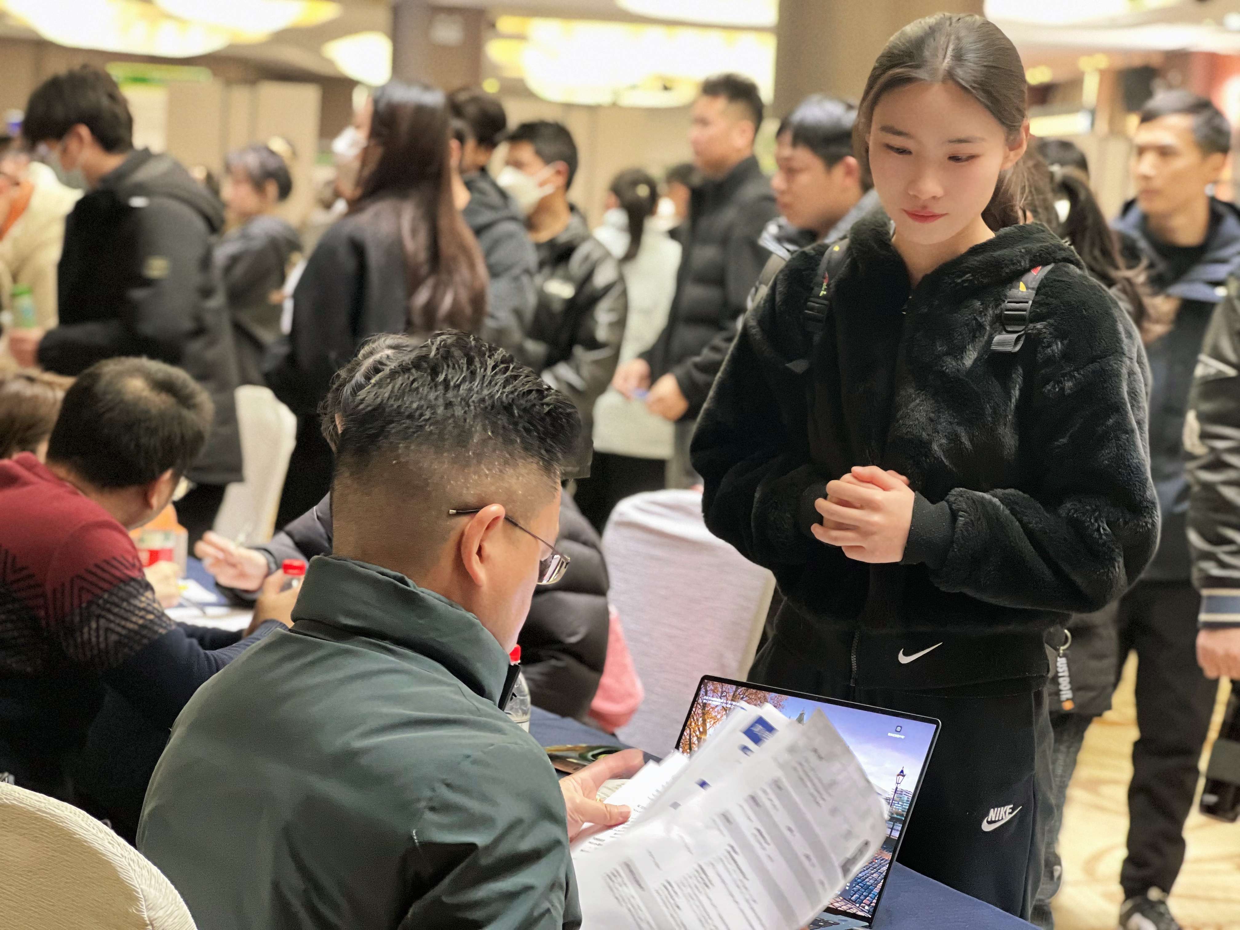 2025太仓春季招聘会：阳光领航，开启就业新征程