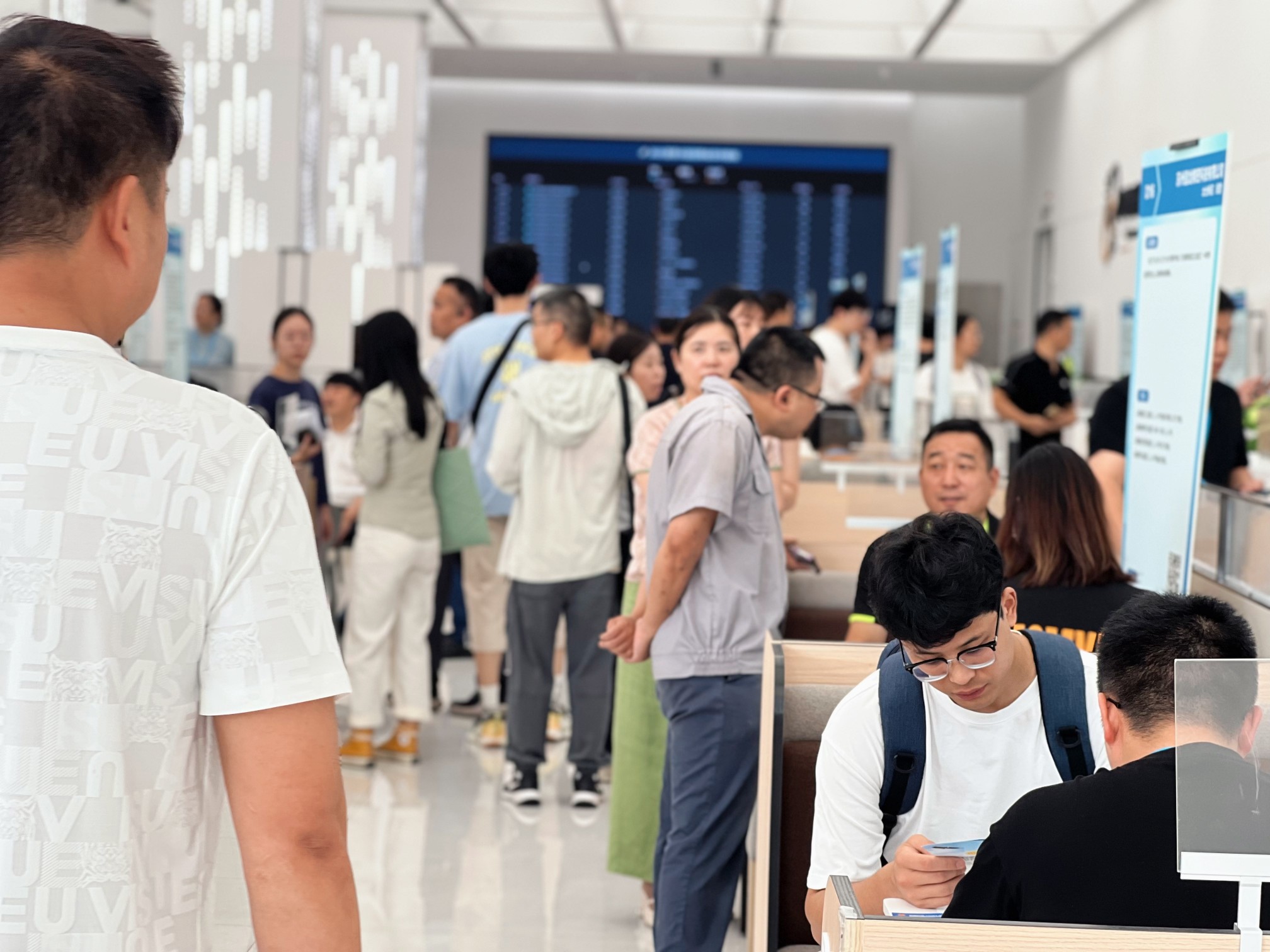 太仓2025夏季招聘会火热启航——盛夏热浪难挡逐梦心