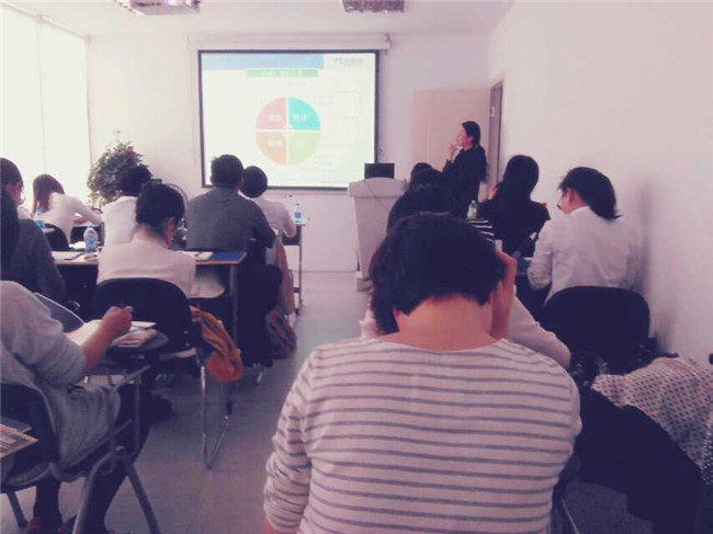 2015年阳光企业公开课首场于今日在太仓南洋招聘市场举办